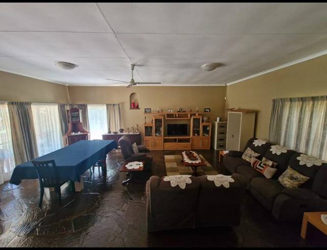 FARM FOR SALE IN MONAVONI AH